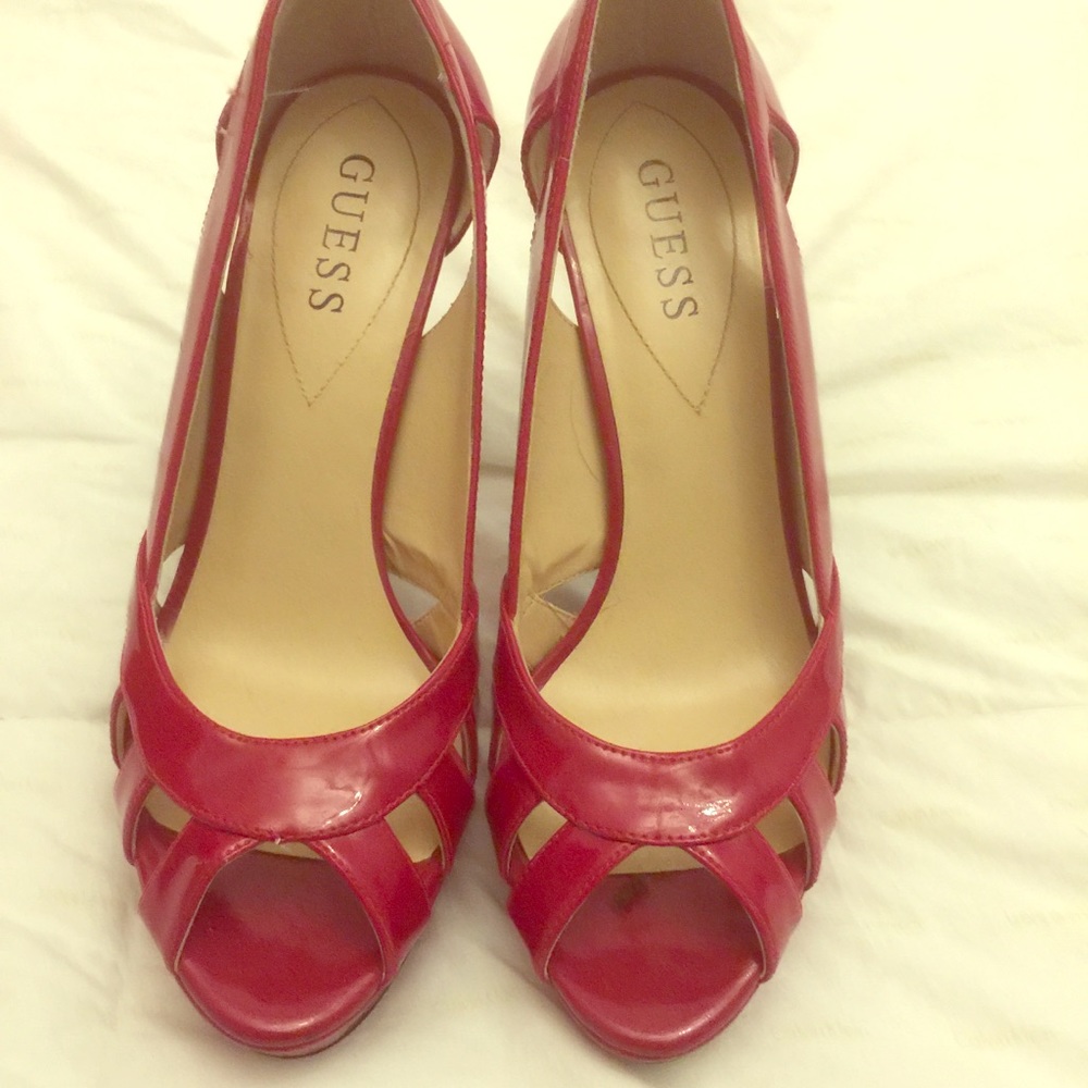 Guess patent red platforms